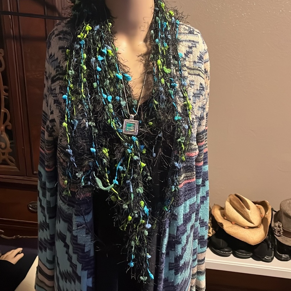 Long multi colored Long Sweater - Picture 2 of 6